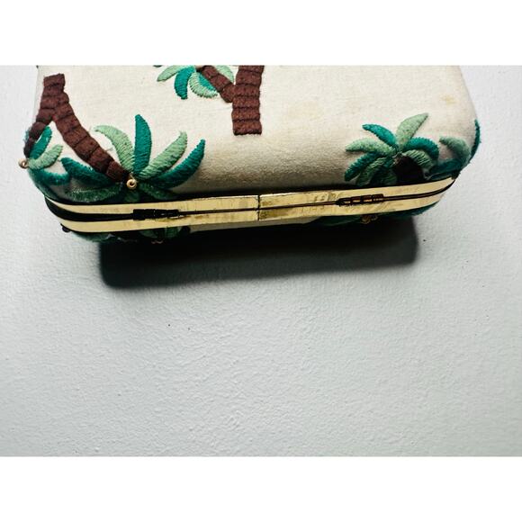 AREA STARS Embroidered Palm Tree Box Clutch Jewel Clasp Handbag - Picture 7 of 11